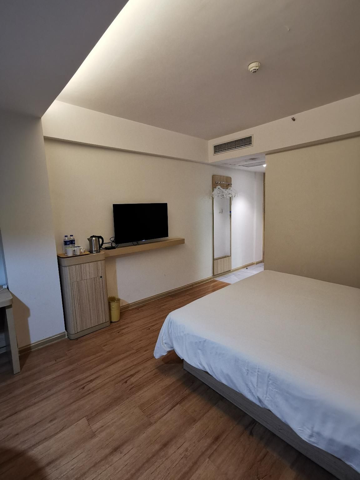 Huazhu - Superior BedRoom