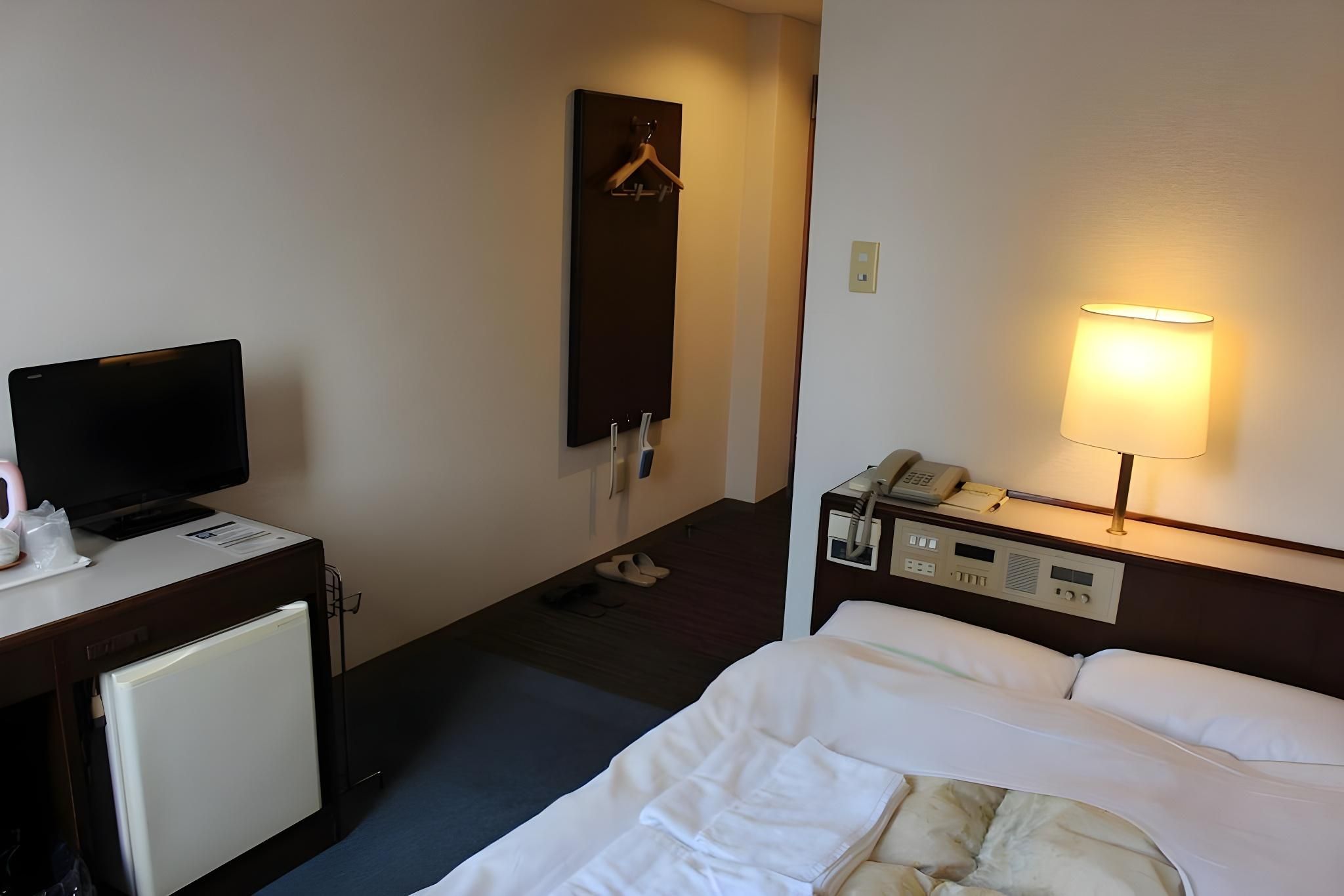 Semi Double Room - Smoking