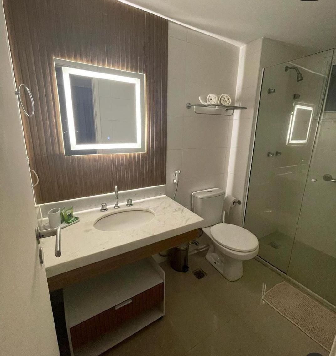 Suite with Lake View