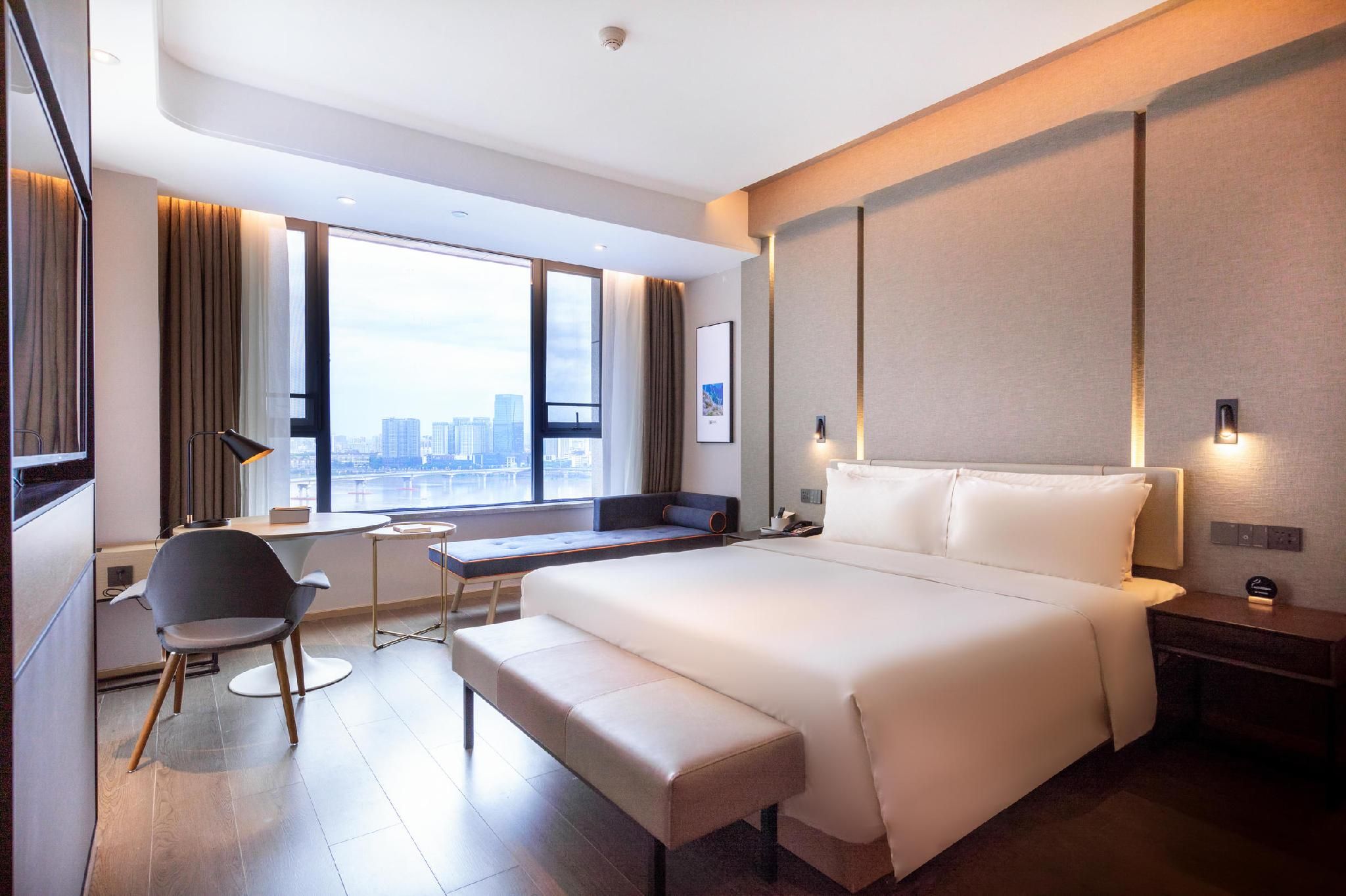 Atour Hotel Zhuzhou Xiangjiang Fengguangdai Atour - Superior 1 Bed Room with River View 2