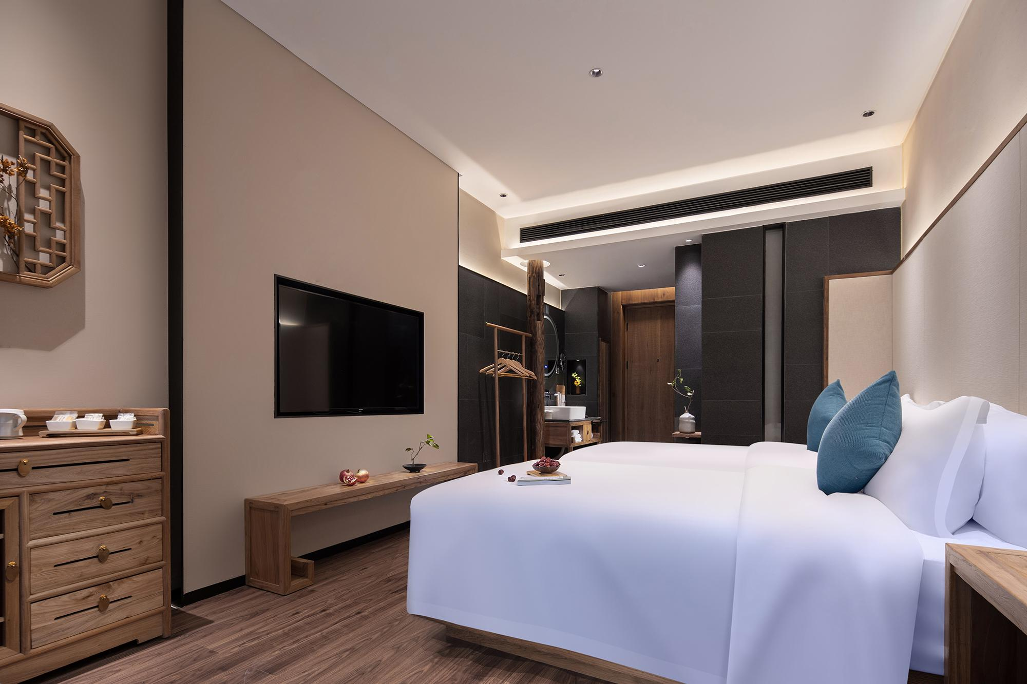 Guest Room - Twin Beds