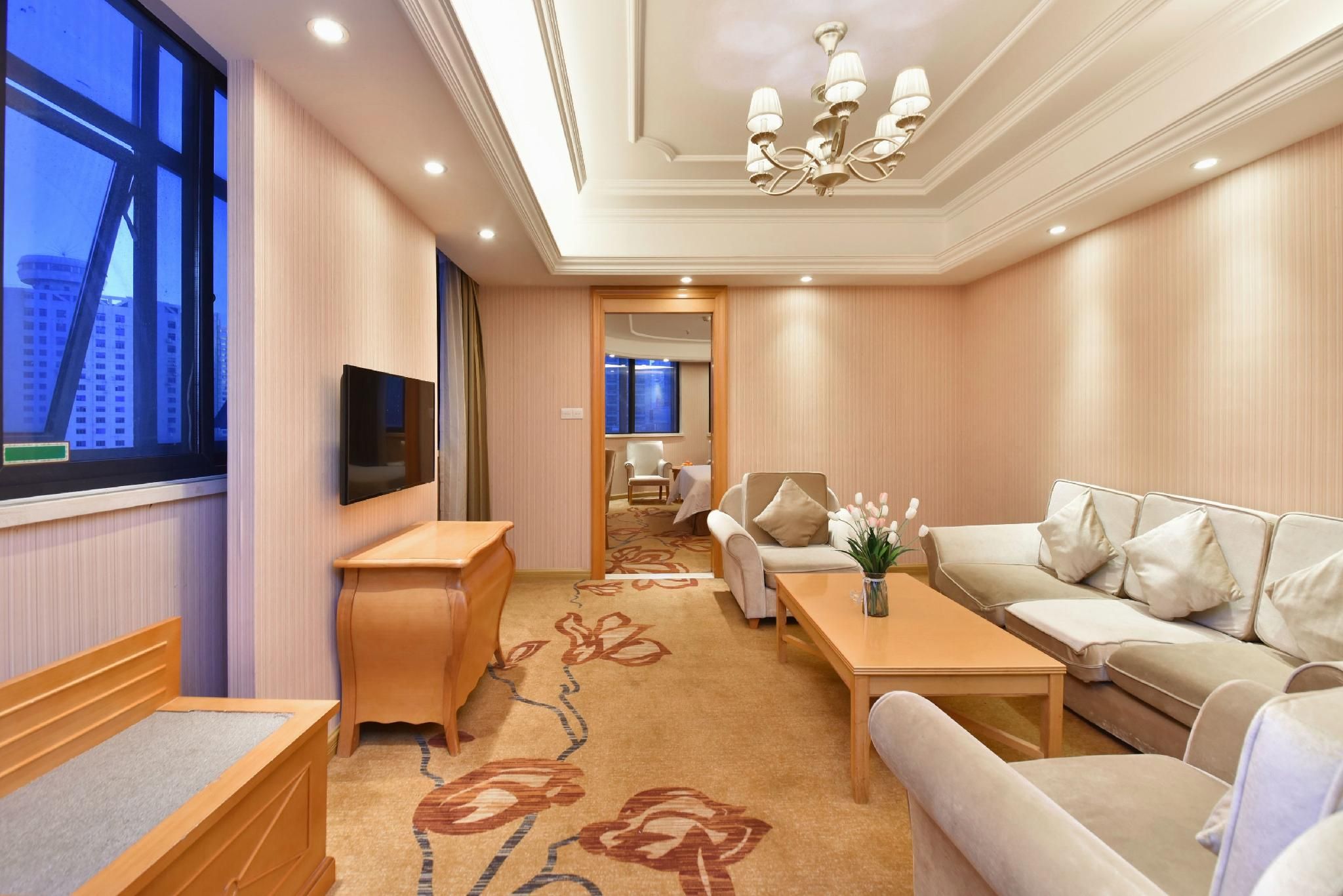 Vienna International Hotel Zhuzhou Clothing Market Central Plaza Railway Station Vienna - Executive Suite 3