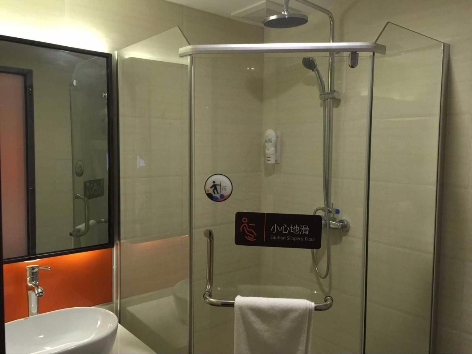 Premium Deluxe Twin Room