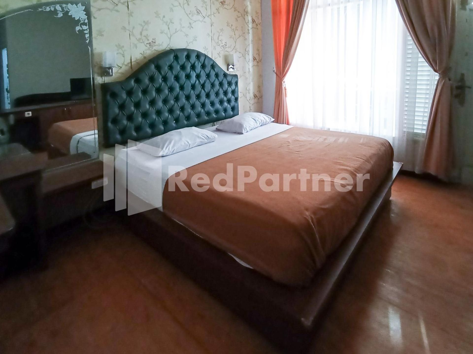 Nillo Hotel Kebumen Mitra RedDoorz Suite Room