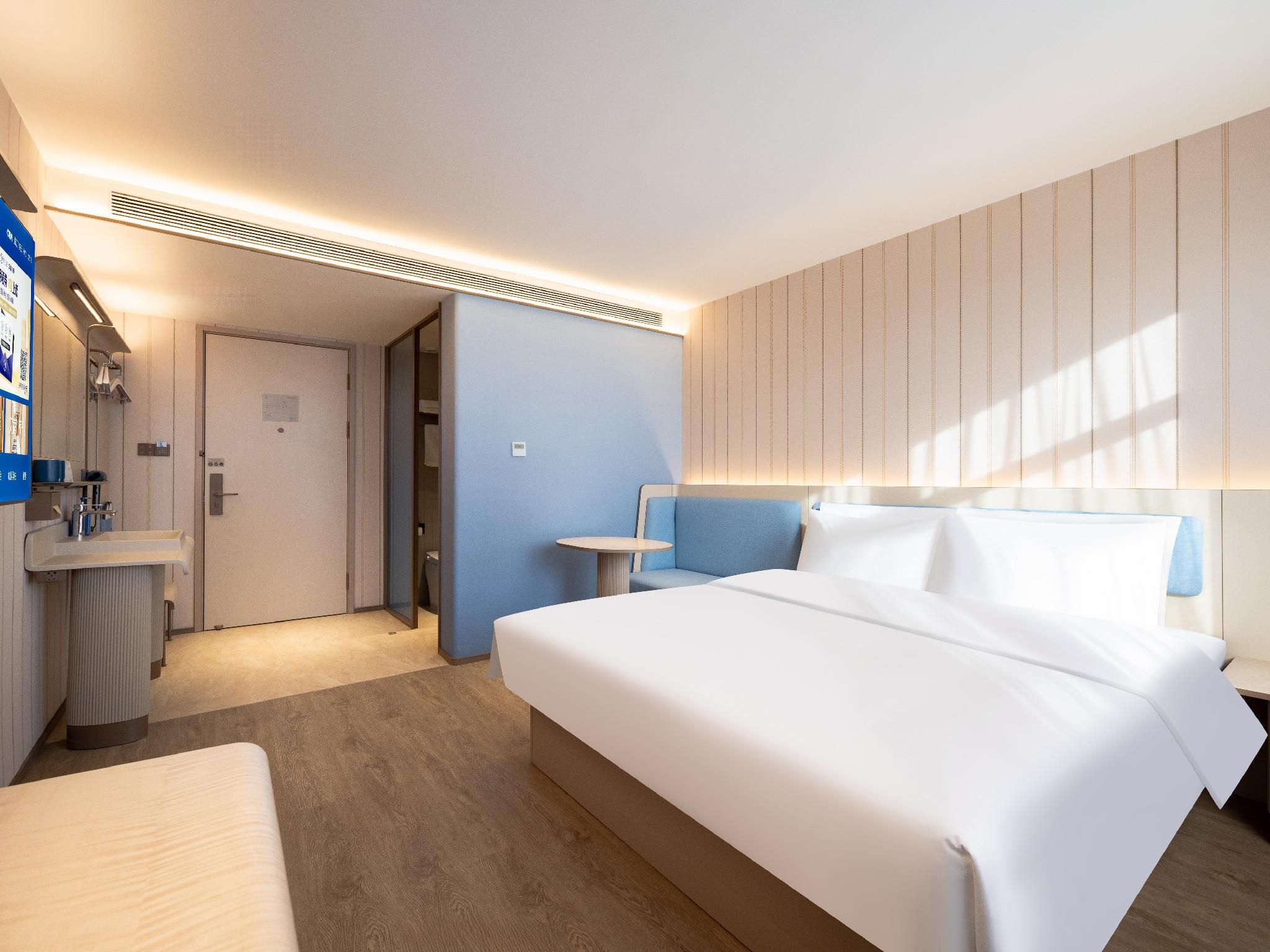 Business Queen Bed Room