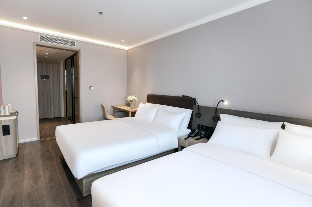 Huazhu - Deluxe Family Room