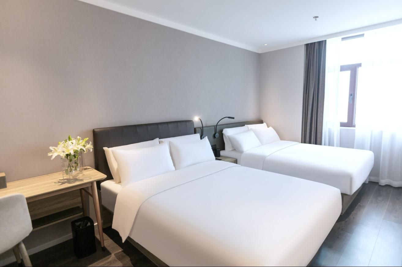 Huazhu - Deluxe Family Room