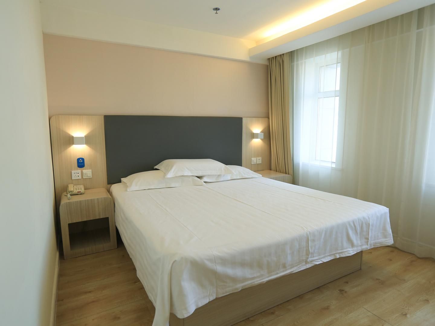 Huazhu - Superior BedRoom