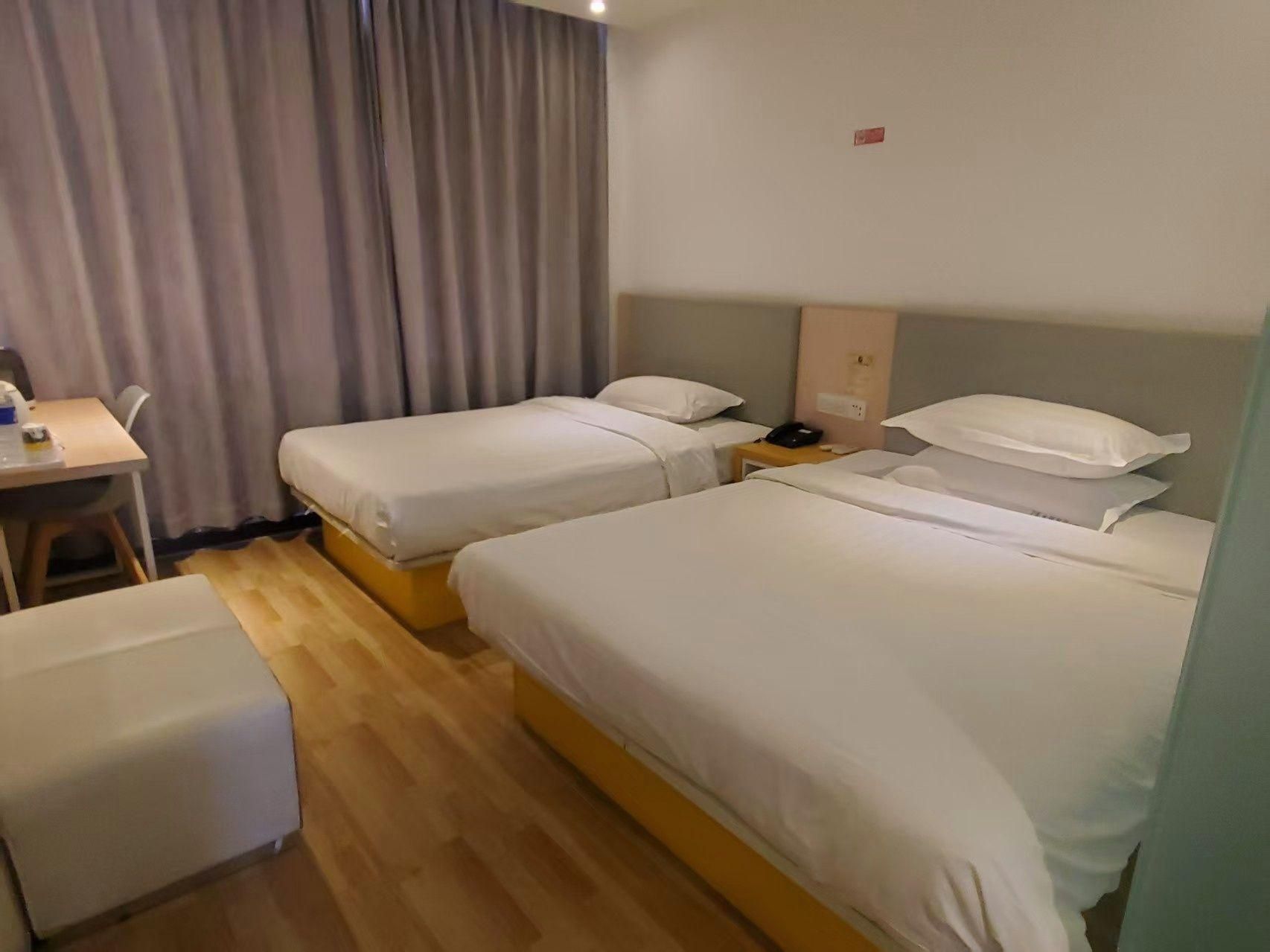 WH - Traditional Bed Room