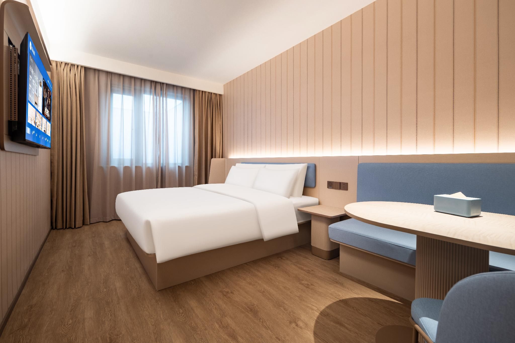 Huazhu - Superior BedRoom