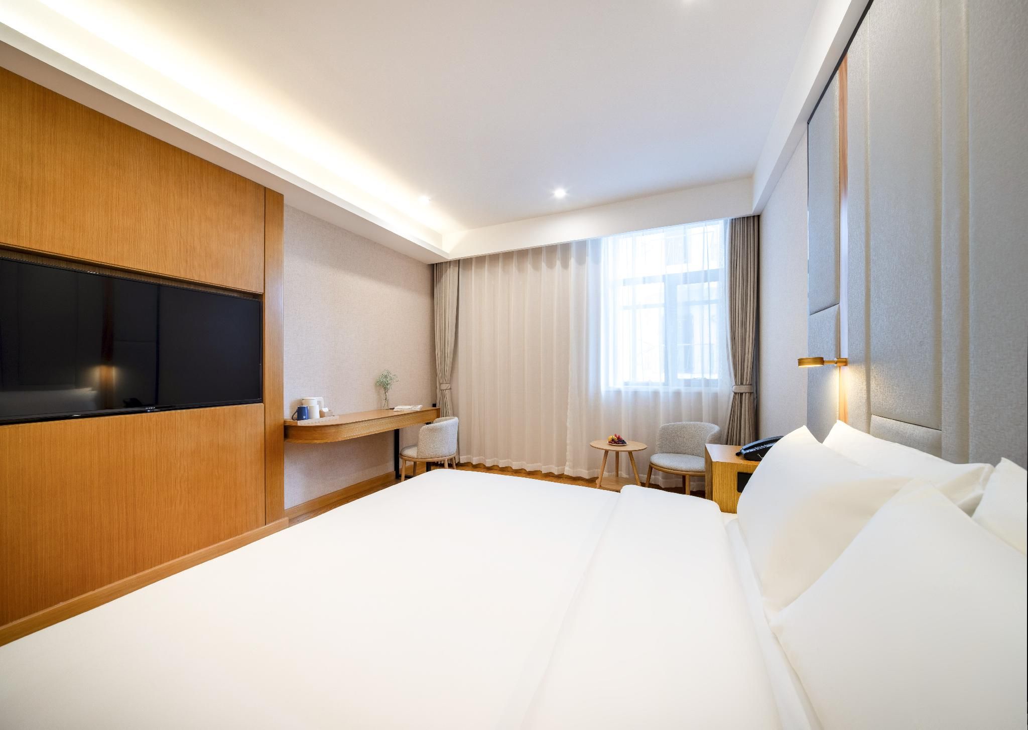 Huazhu - Superior BedRoom