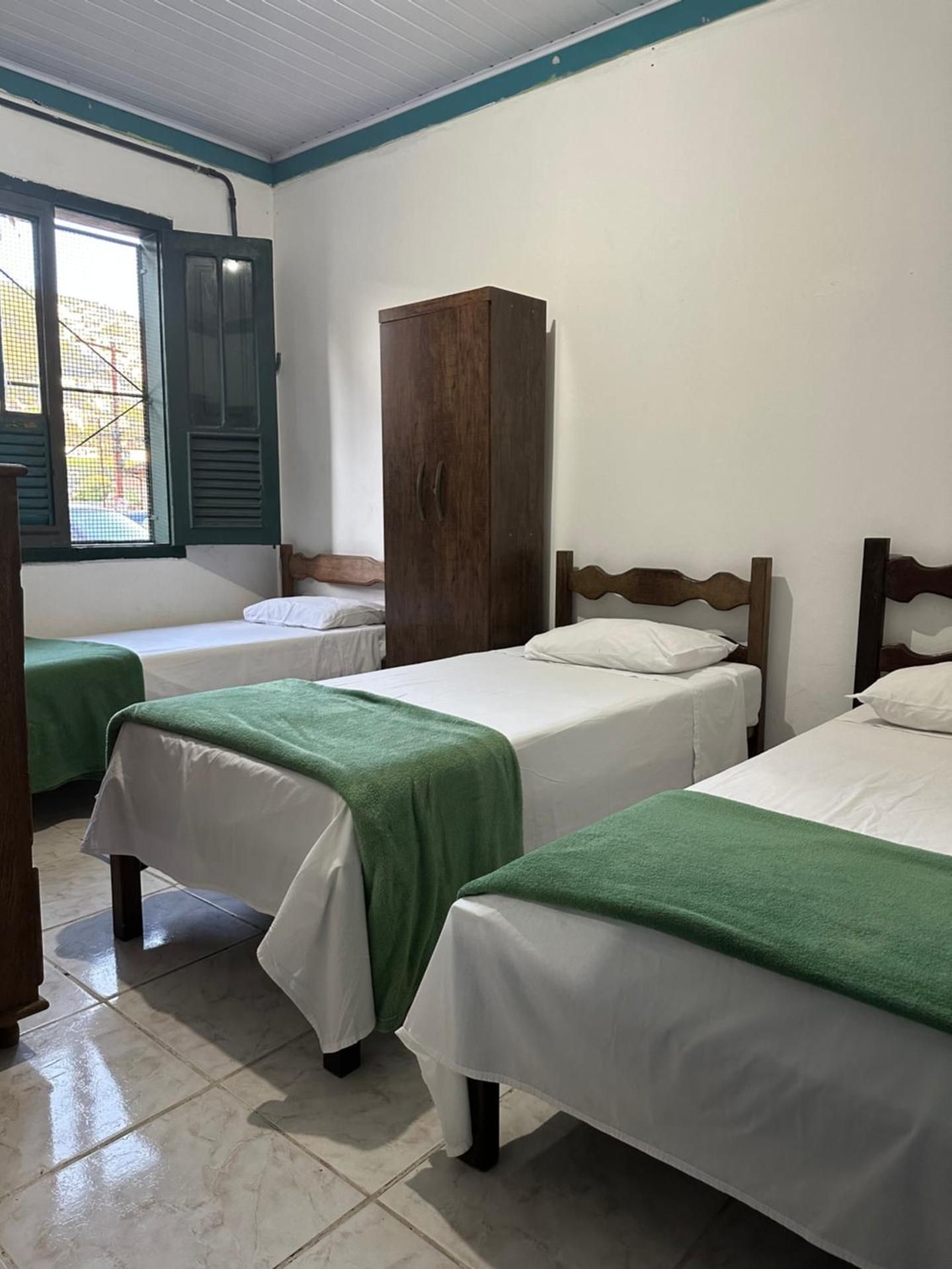 Single Room with Shared Bathroom