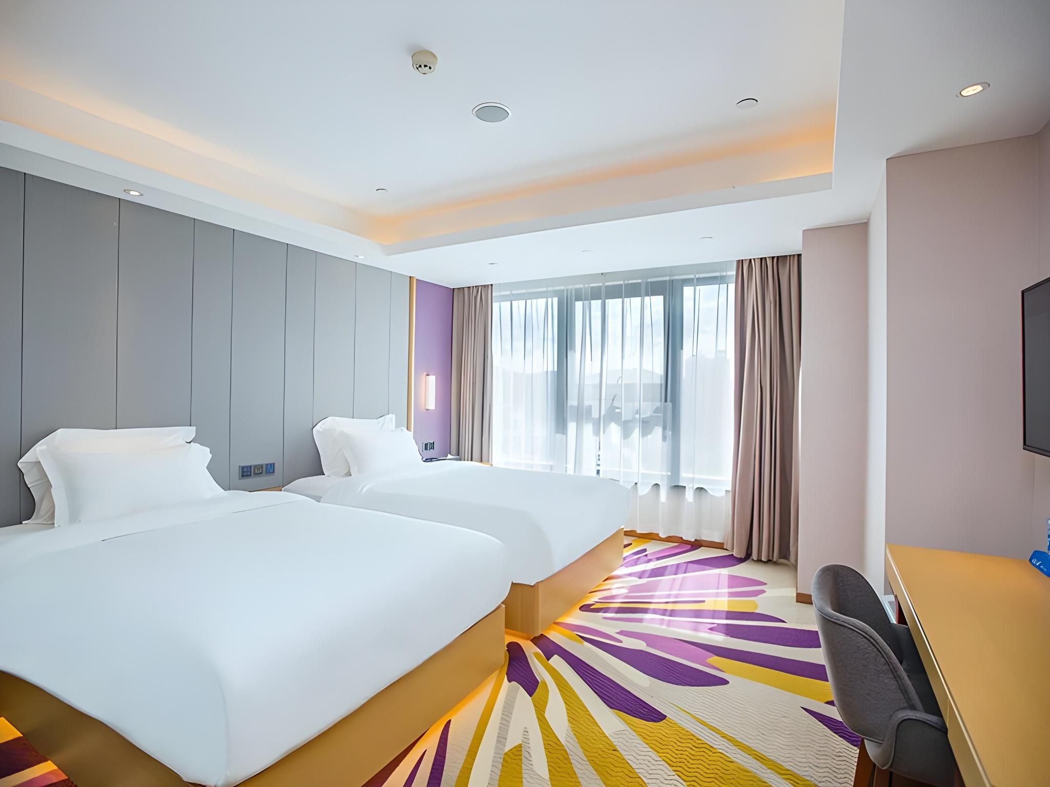 WH - Deluxe Room Twin