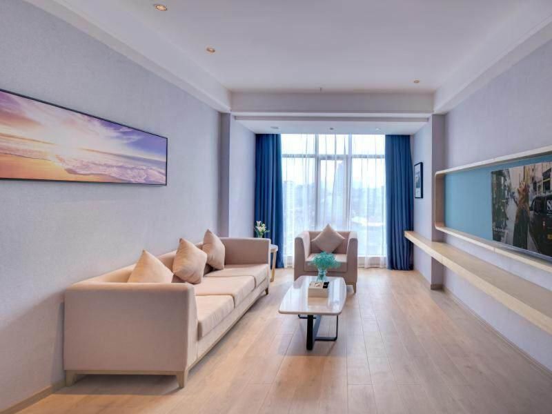 Honorable Suite