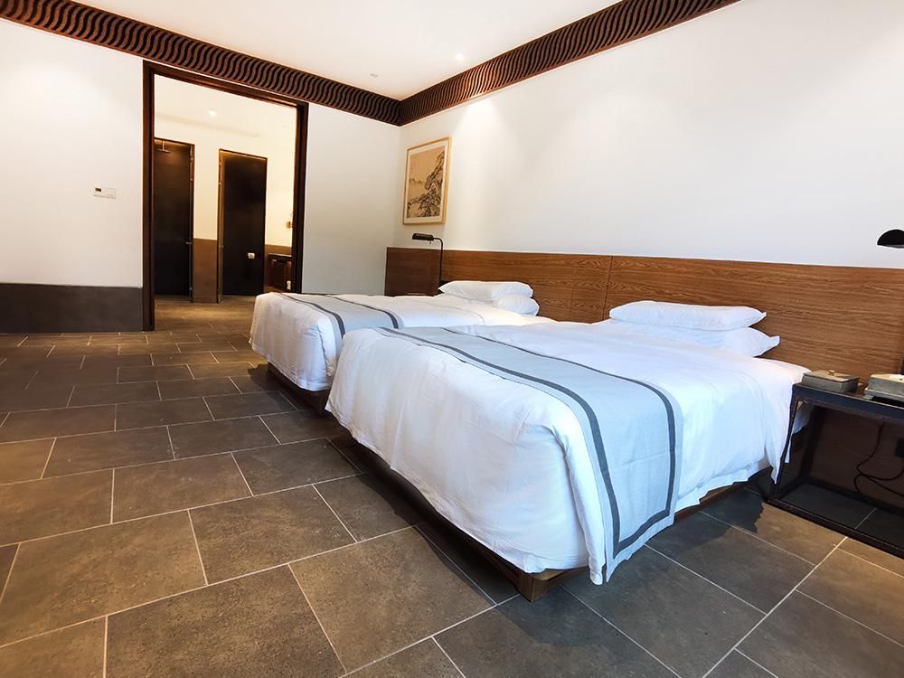 New Century - YIXIAN Twin Room
