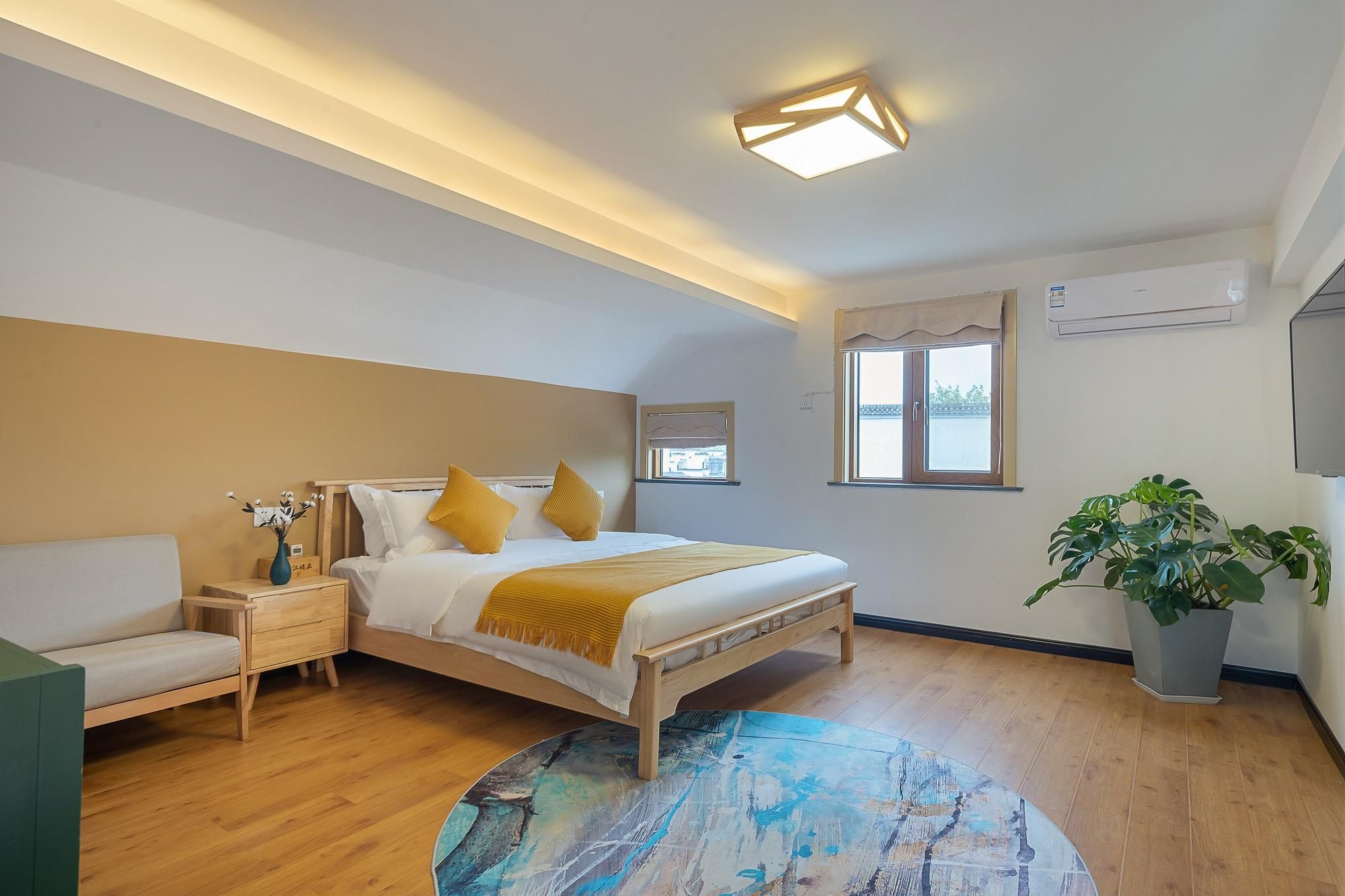 Big Room
