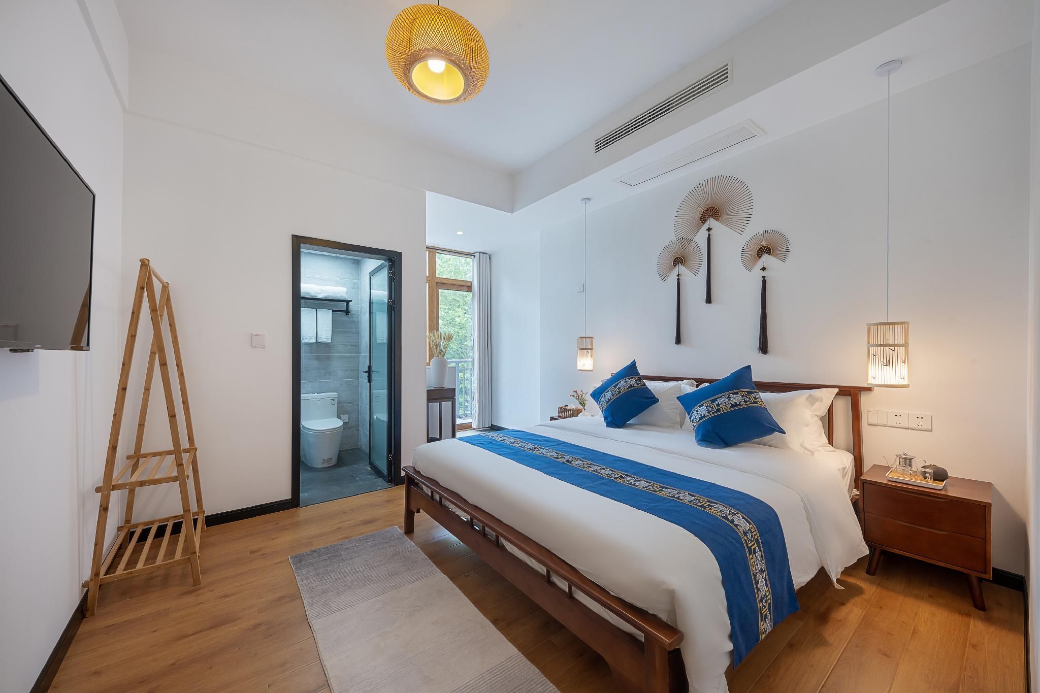 Double Room with View