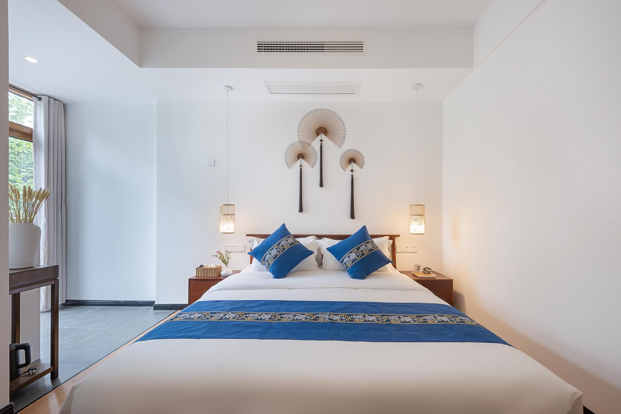 Double Room with View