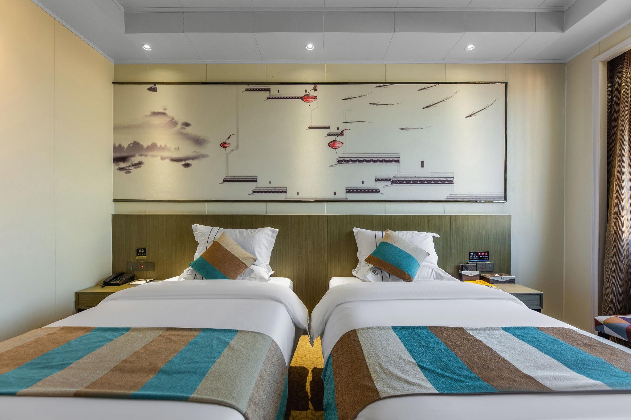 GTI - VX Superior Twin Room