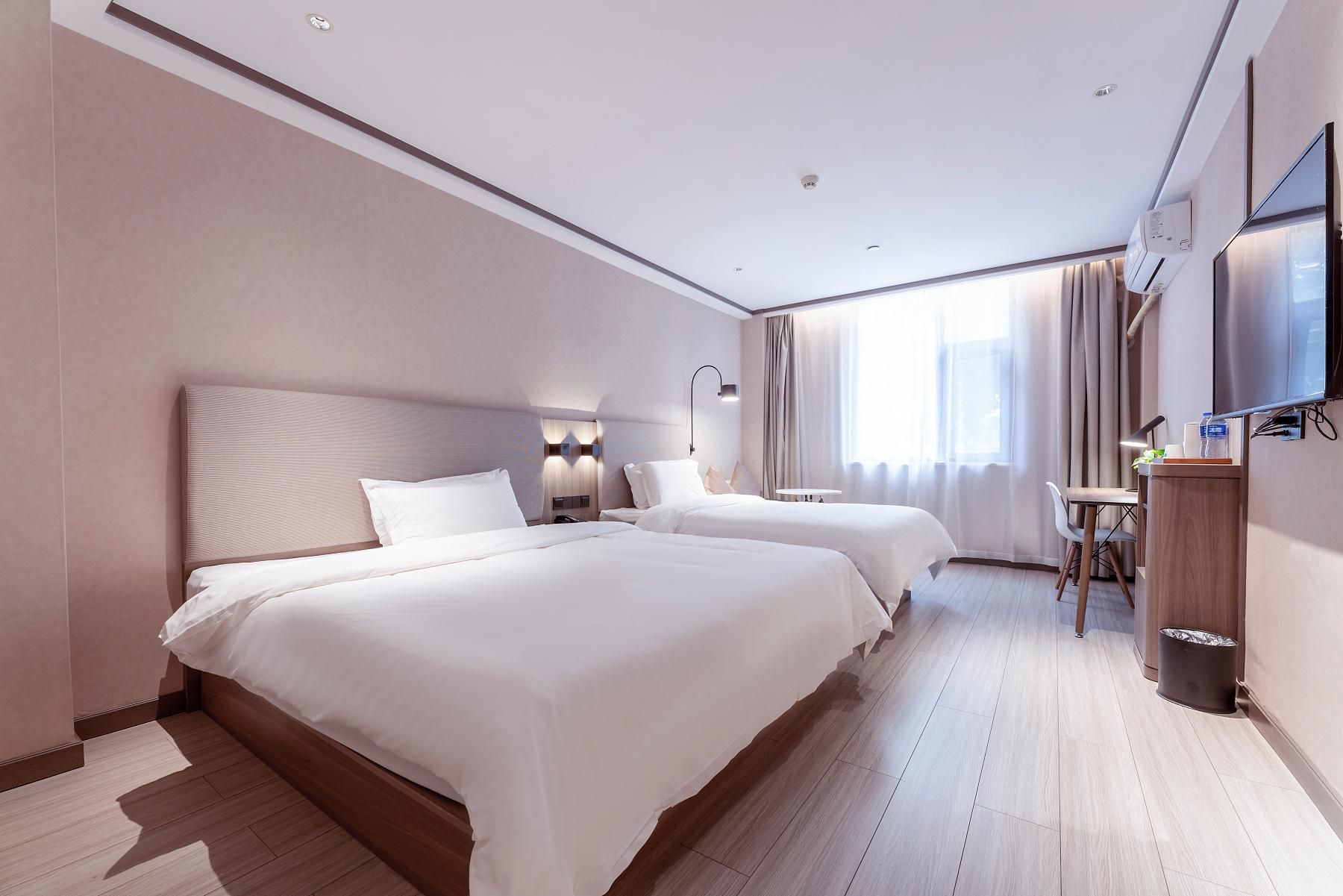 Huazhu - Family Room