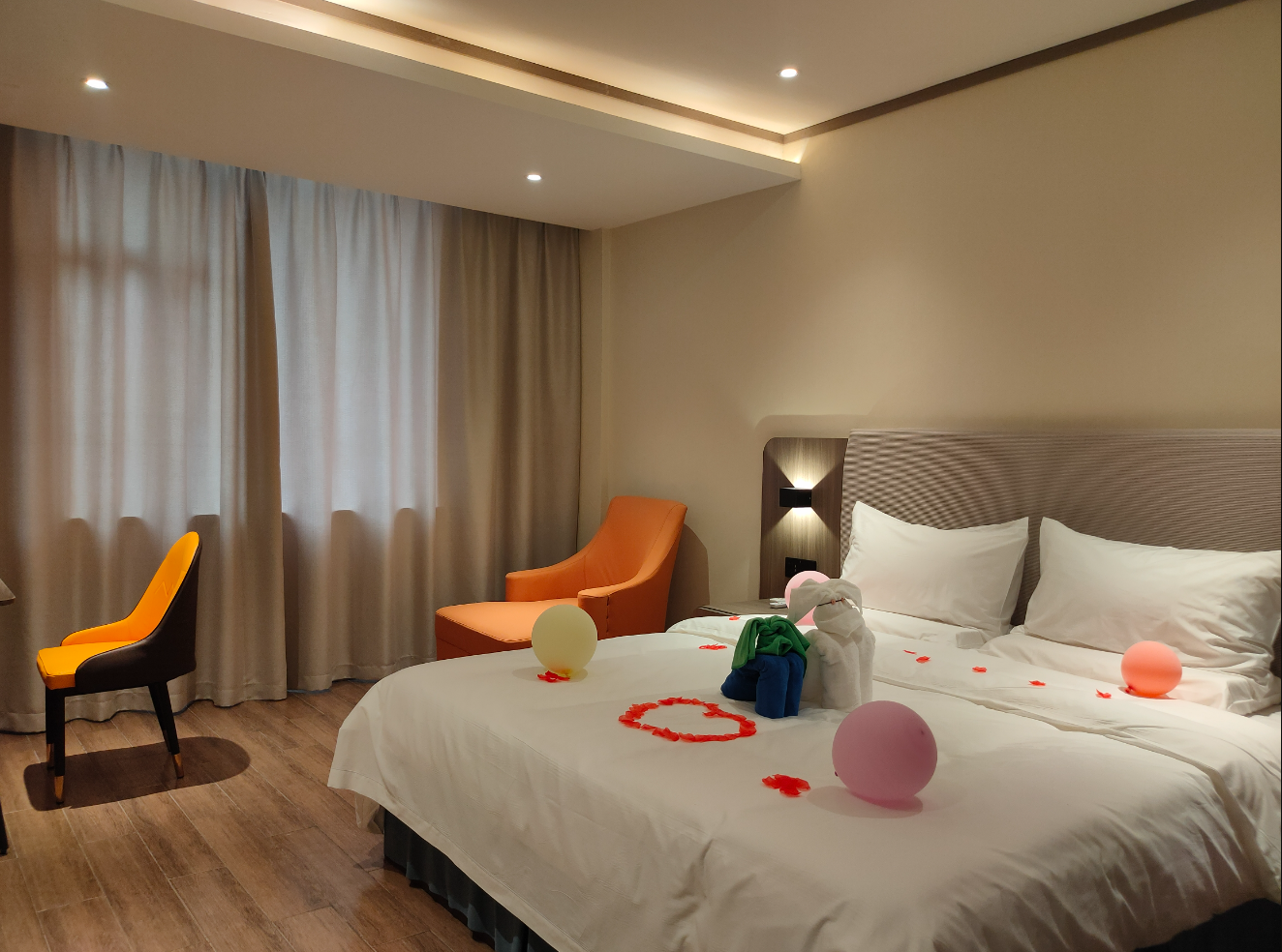 Huazhu - Superior BedRoom