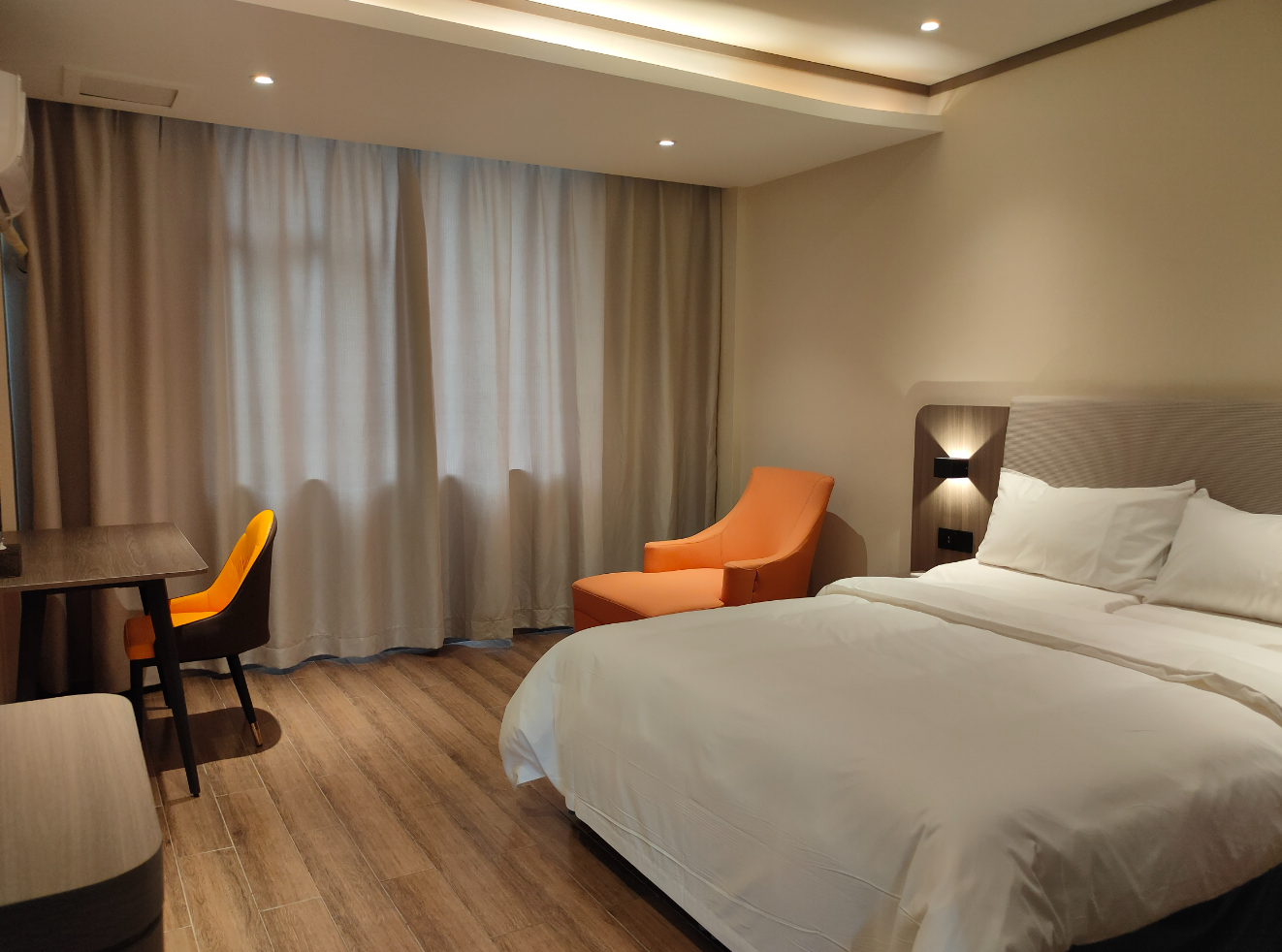 Huazhu - Superior BedRoom