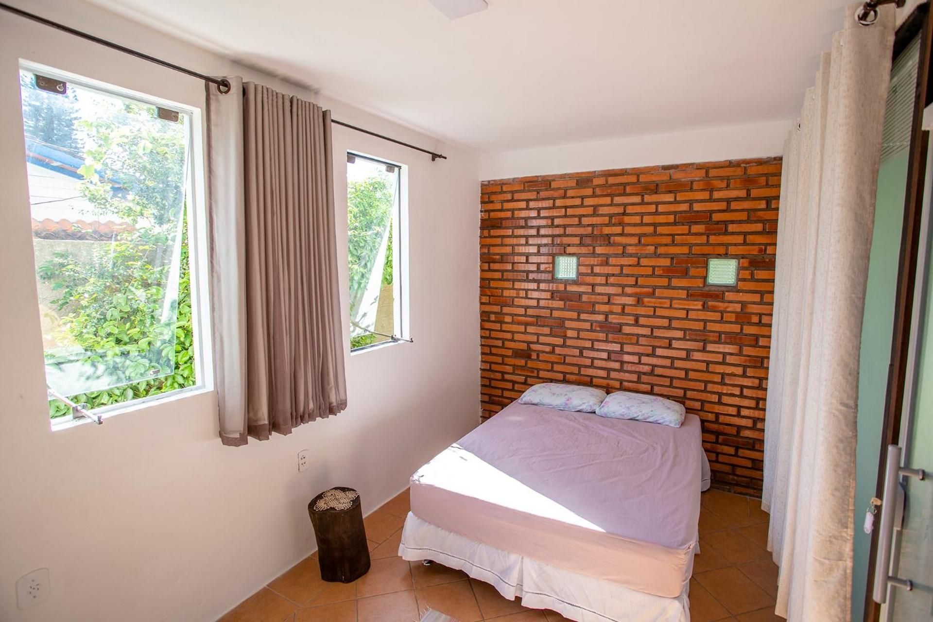 Basic Triple Room with Shared Bathroom