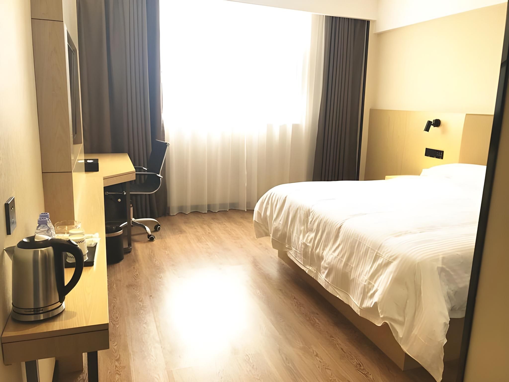 Feature Suite