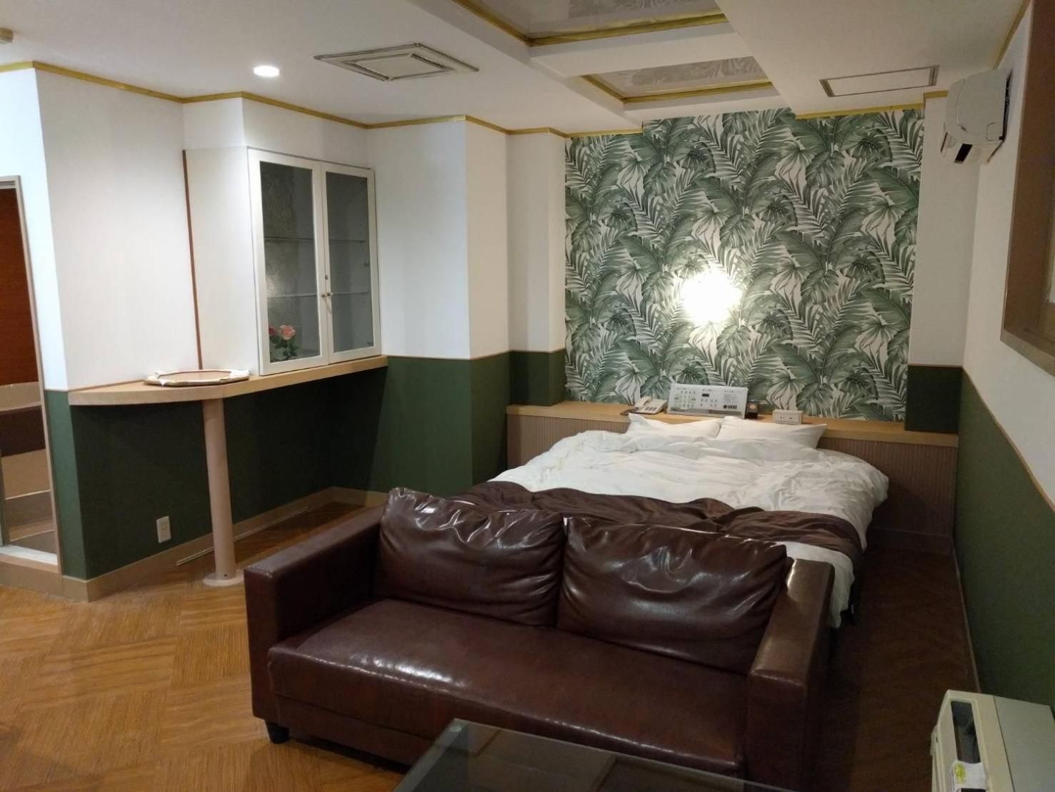 Queen Suite