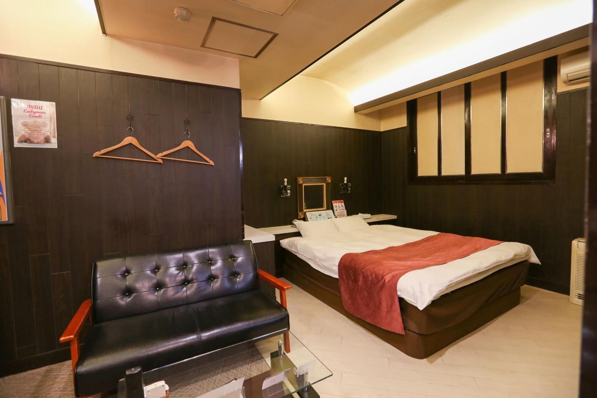 Queen Room