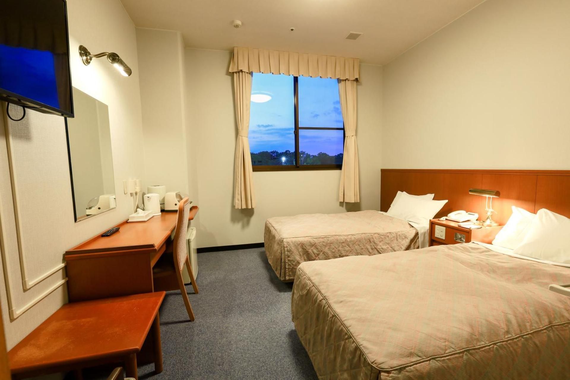 Standard Twin Room - Non-Smoking
