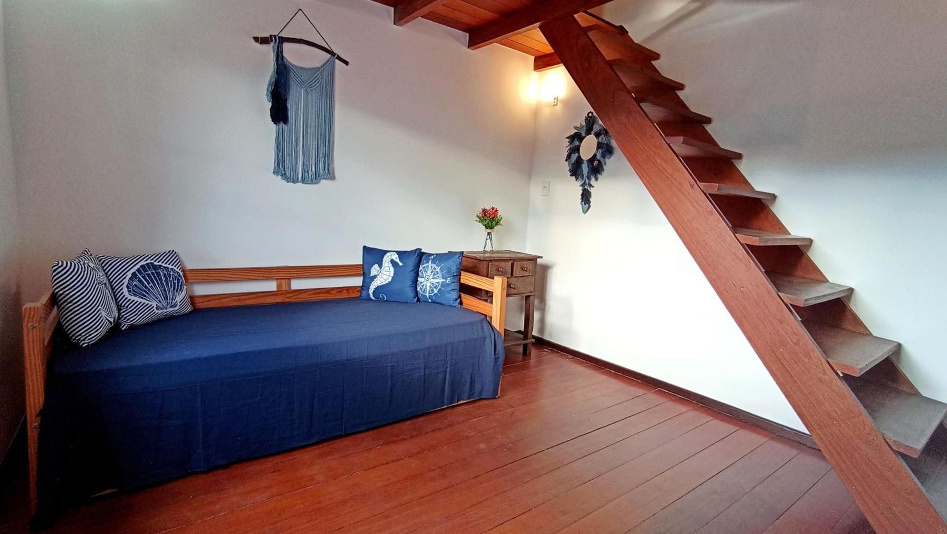Studio - Split Level
