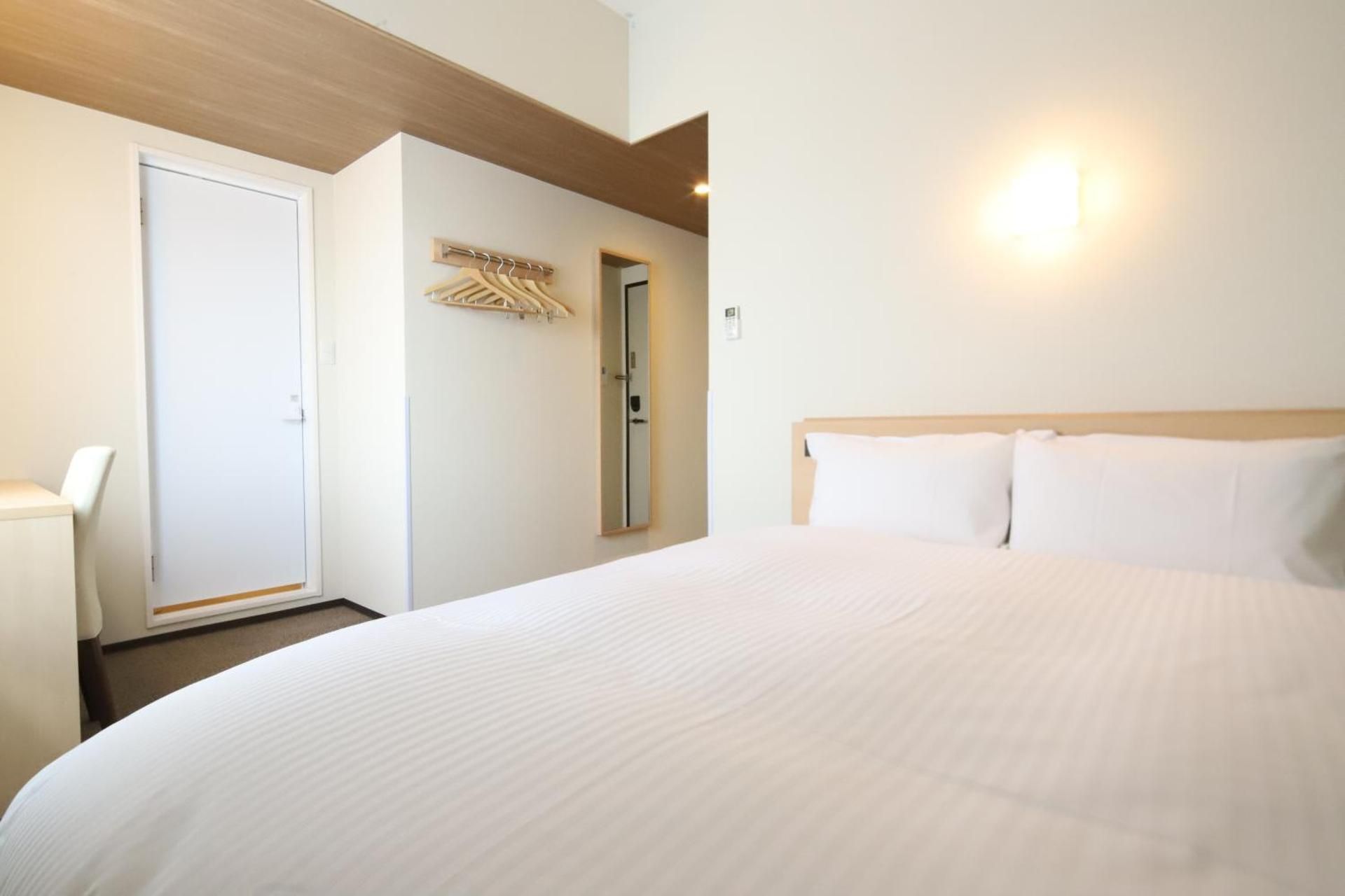 No-Room-Cleaning-Service - Deluxe Double Room - Non-Smoking