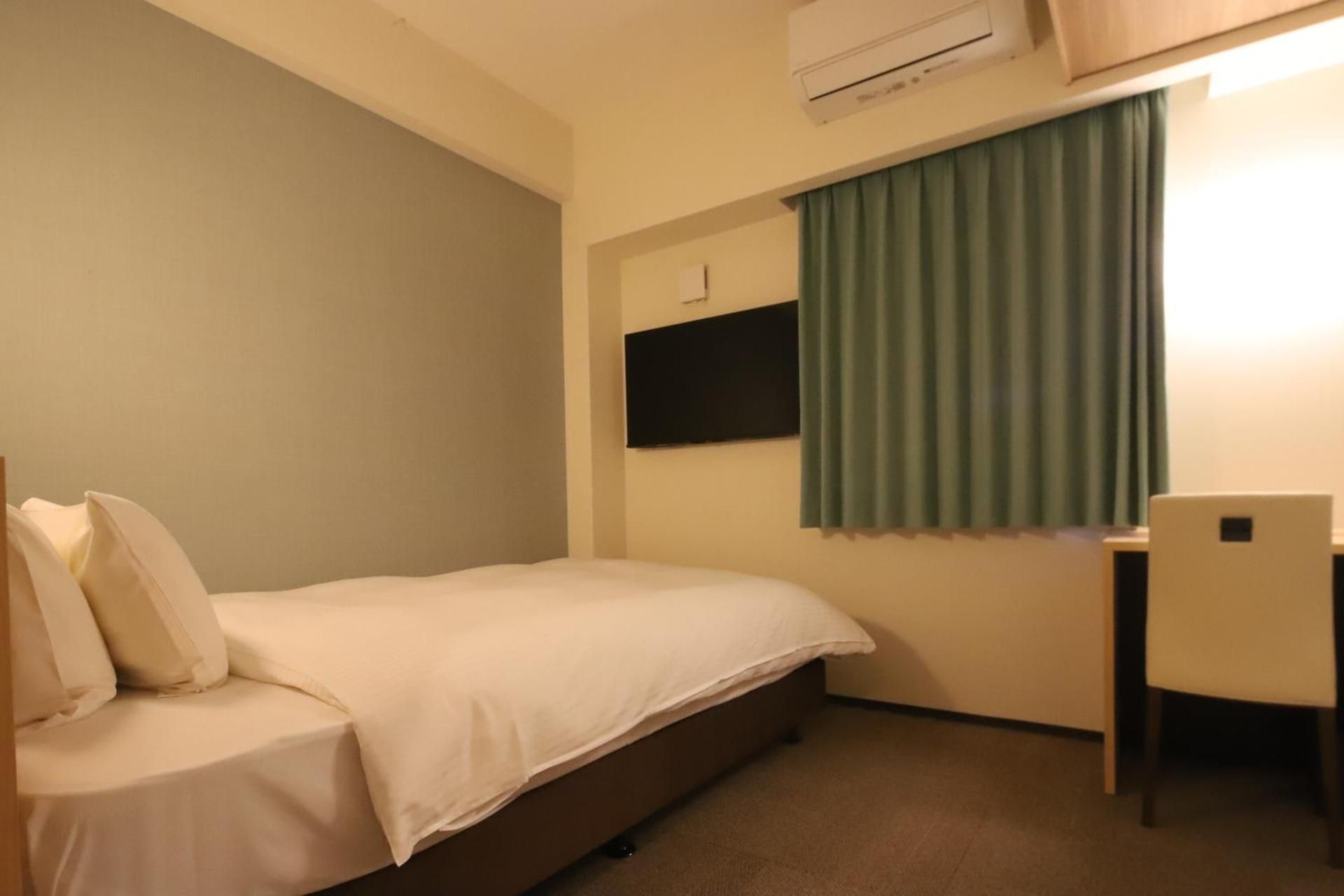 No-Room-Cleaning-Service - Deluxe Single Room - Non-Smoking