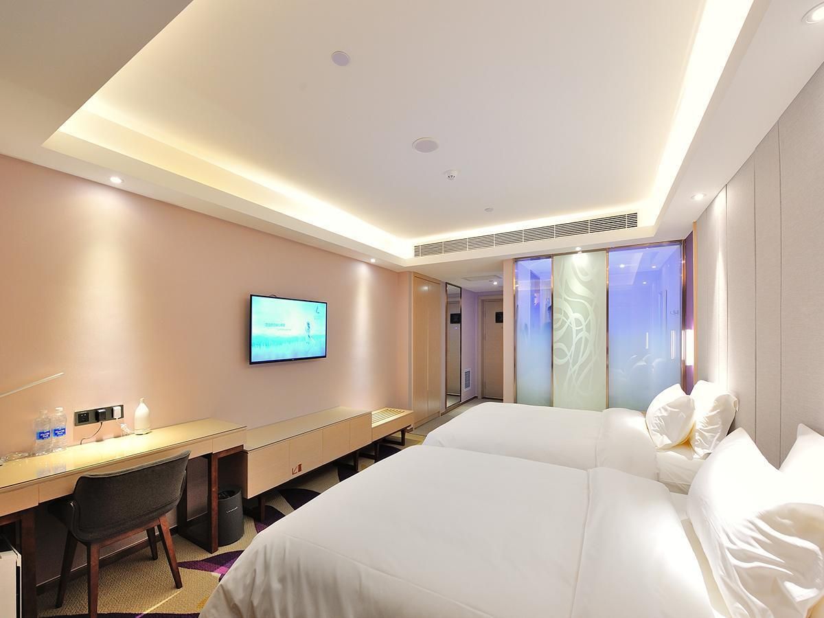 Twin Deluxe Room