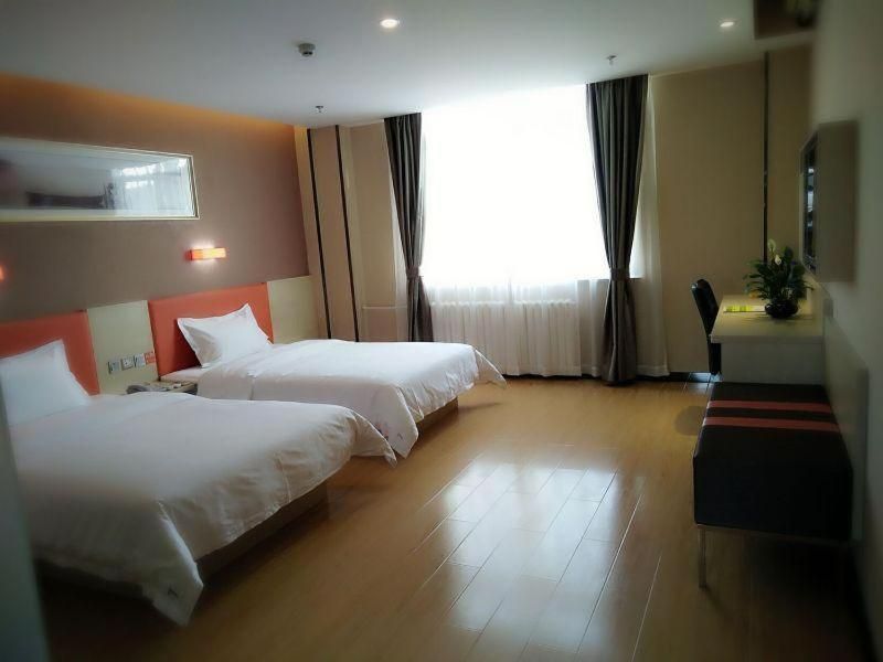 Premium Deluxe Twin Room