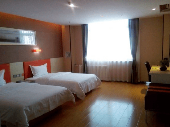 Featured Twin Room