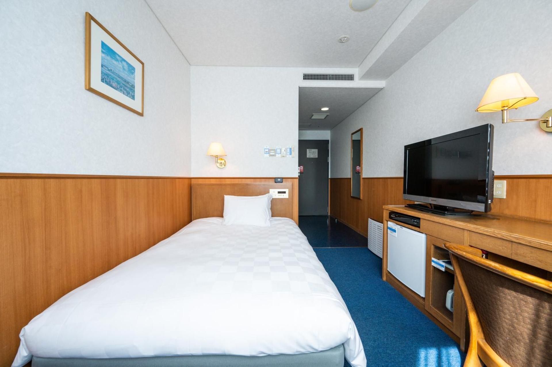 Standard Single Room - Non-Smoking