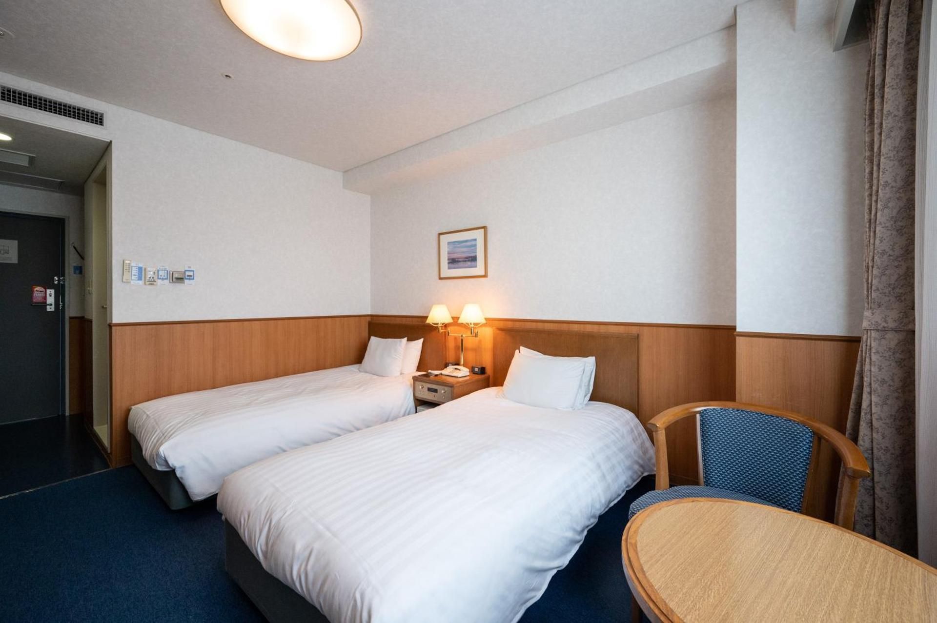 Standard Twin Room - Non-Smoking