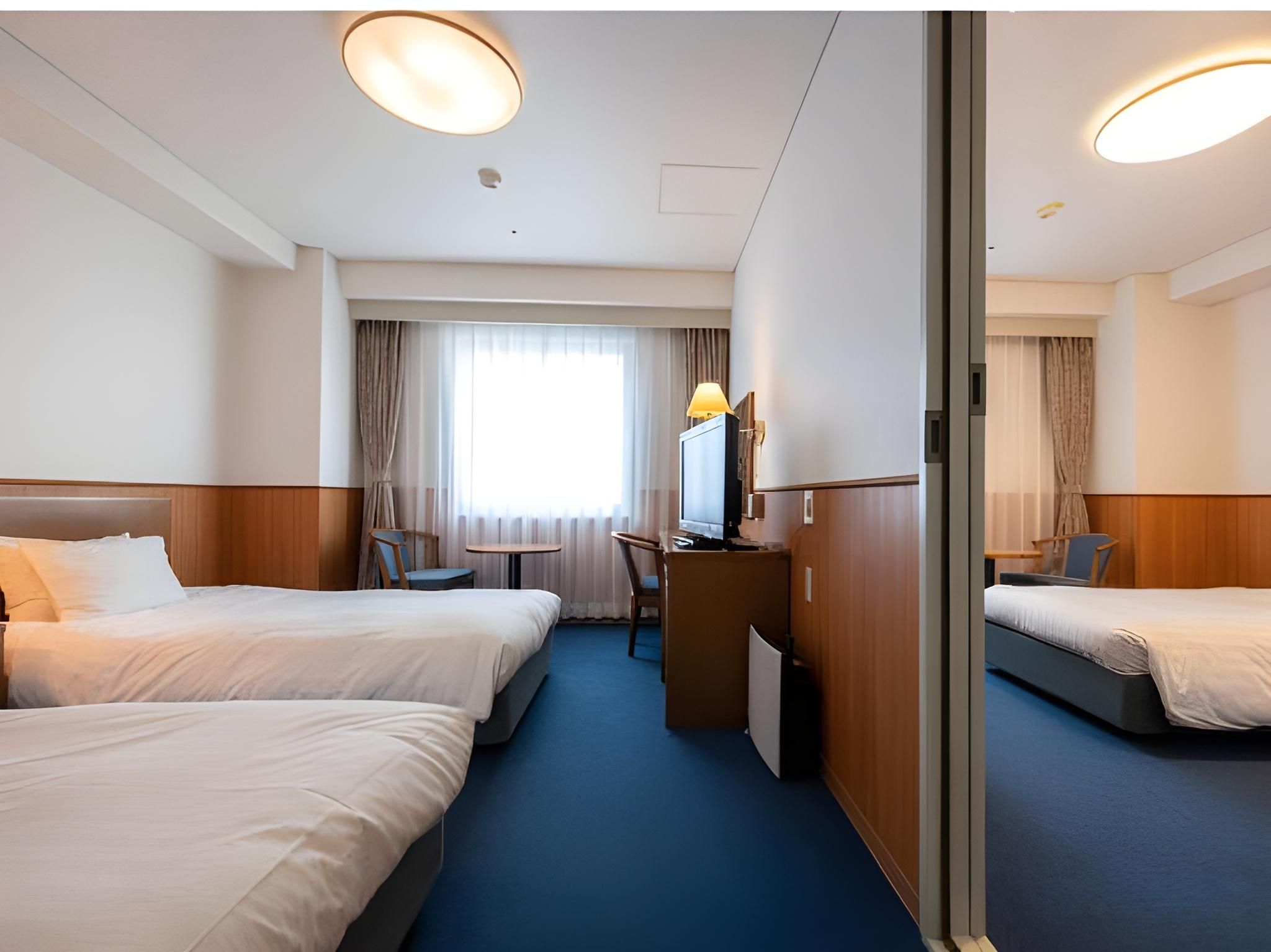 Connecting Room - Non-Smoking