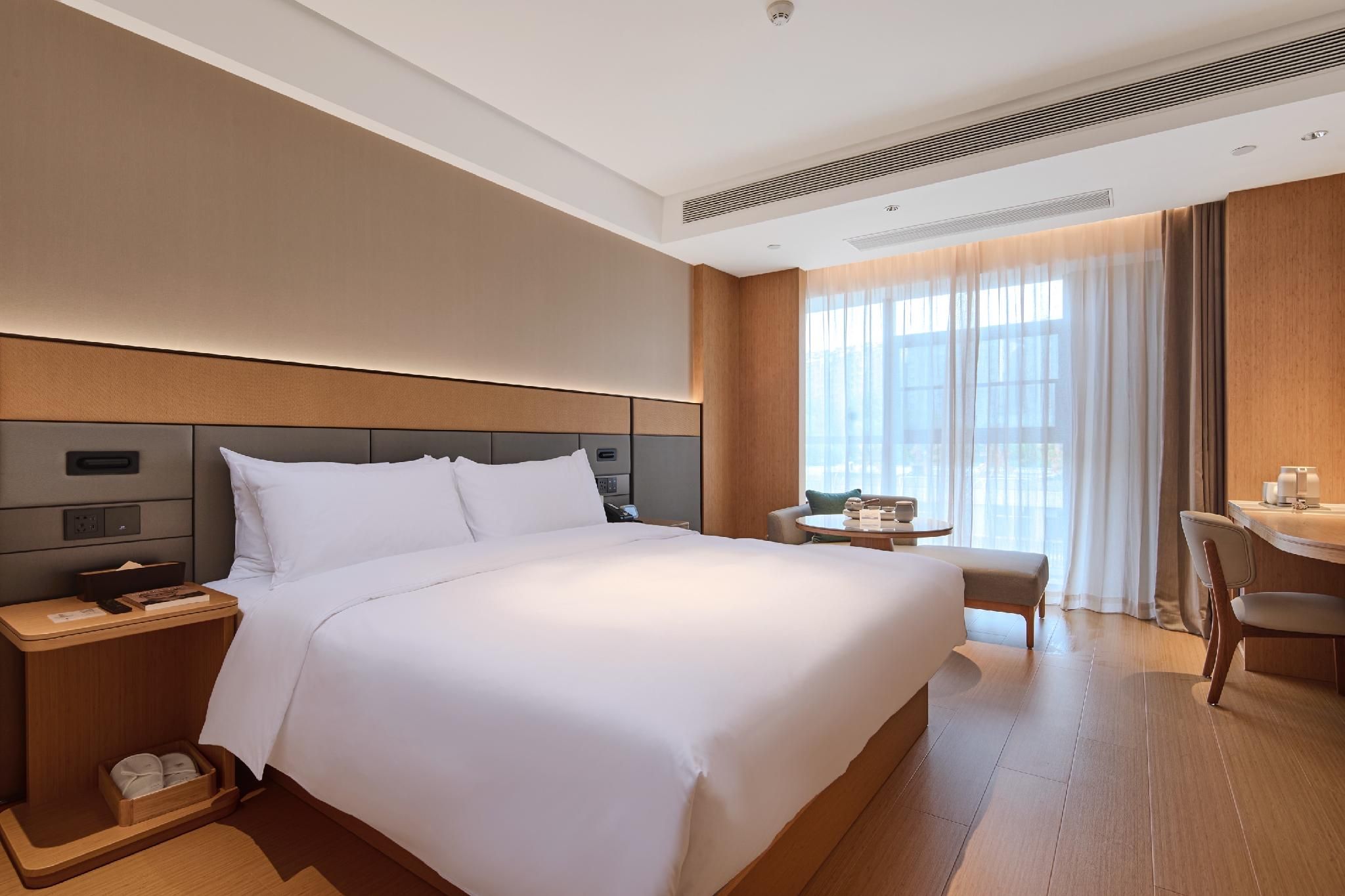 Huazhu - Business Bed Room