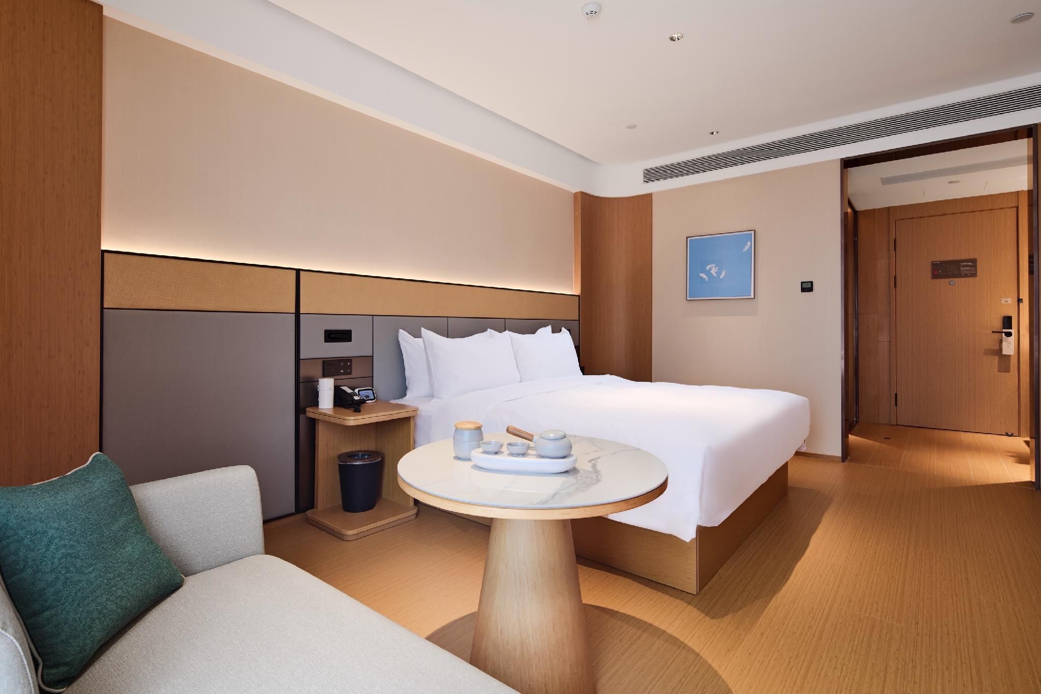 Huazhu - Superior BedRoom
