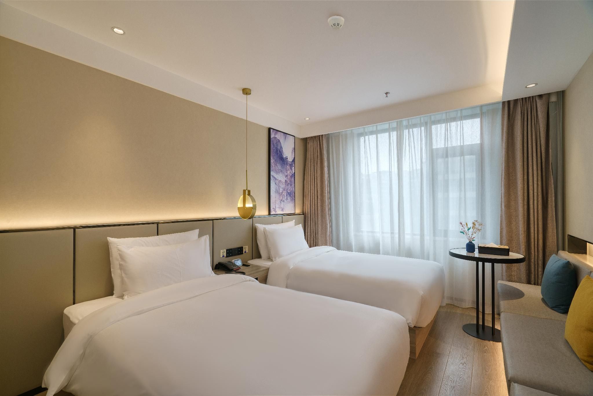 Twin Business Room
