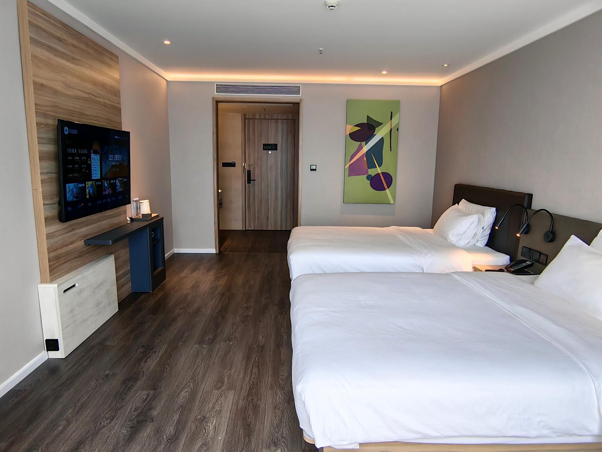 Twin Business Room