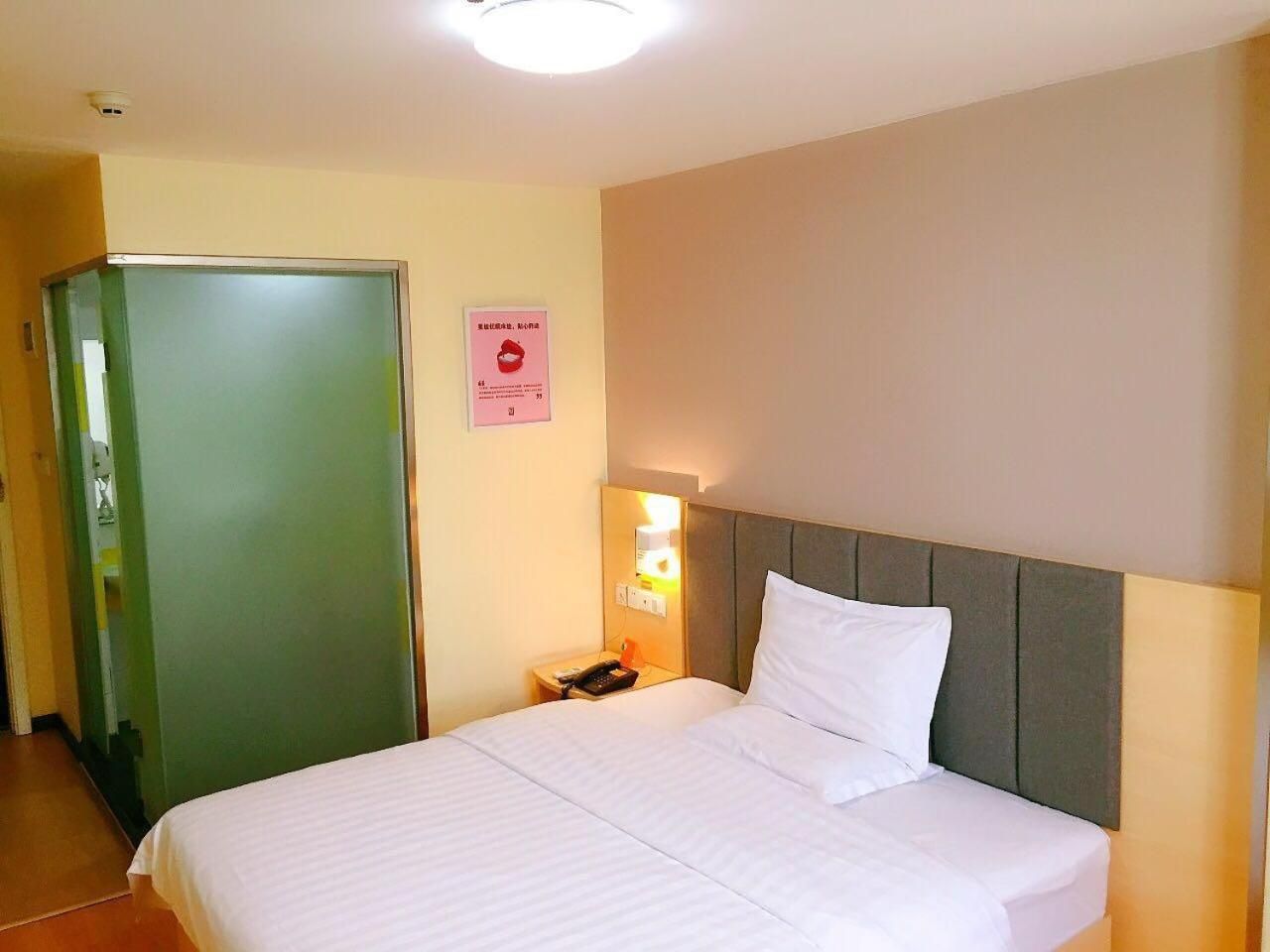 Business Queen Bed Room