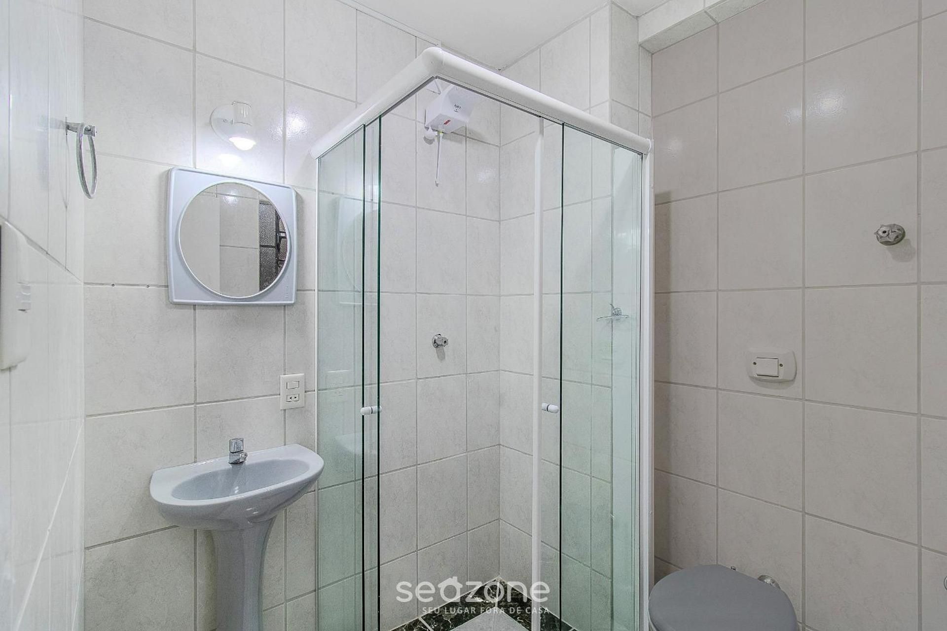 Apartment with Shower