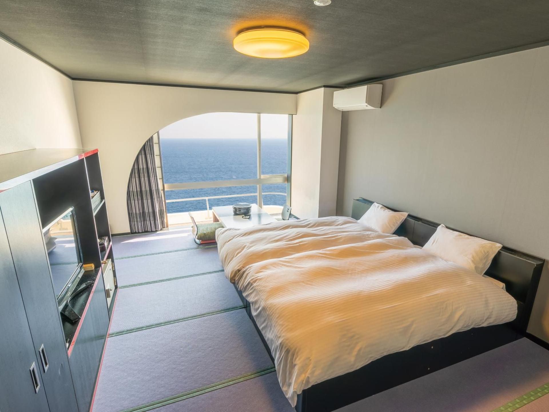 Deluxe Twin Room - Non-Smoking