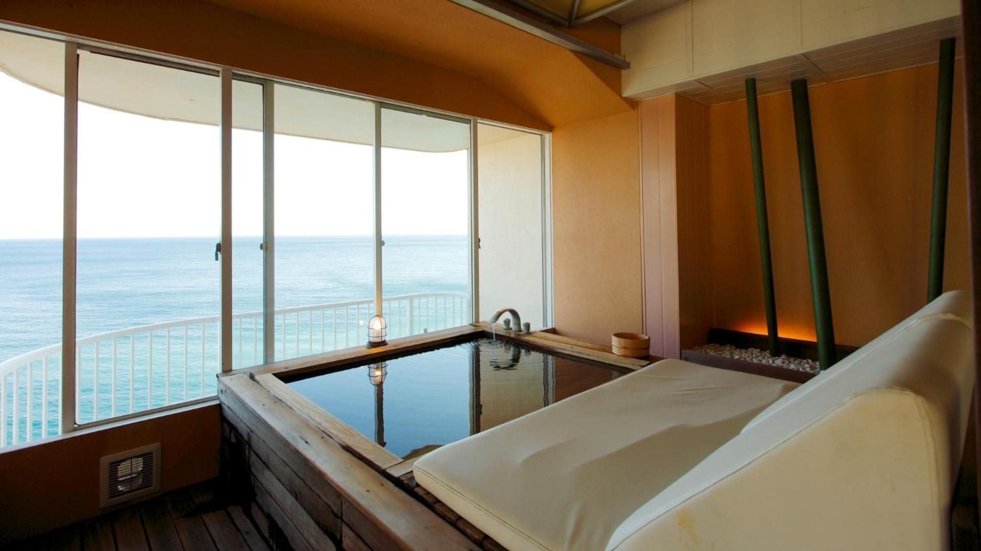 Suite with Sea View