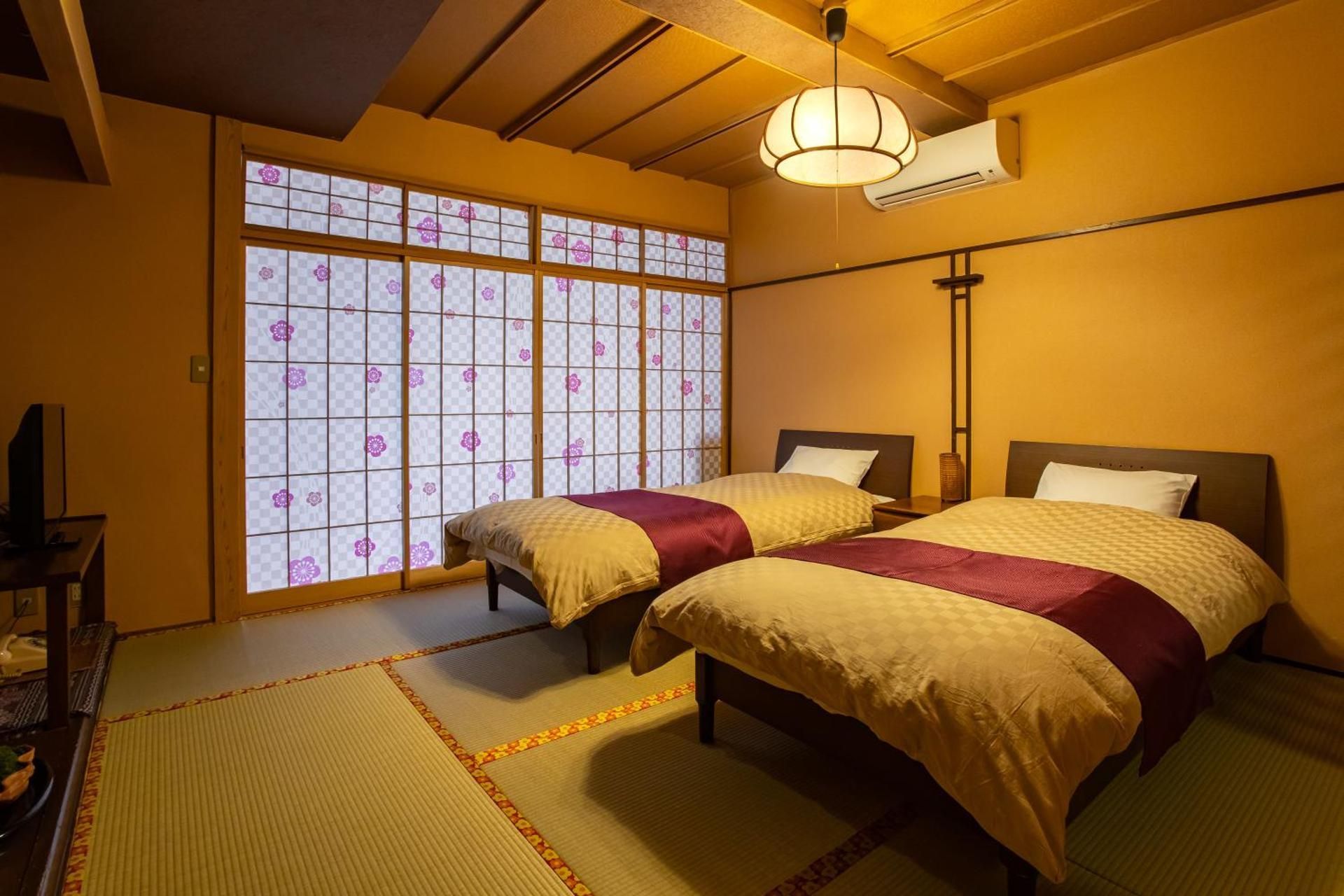 Twin Room with Private Bathroom