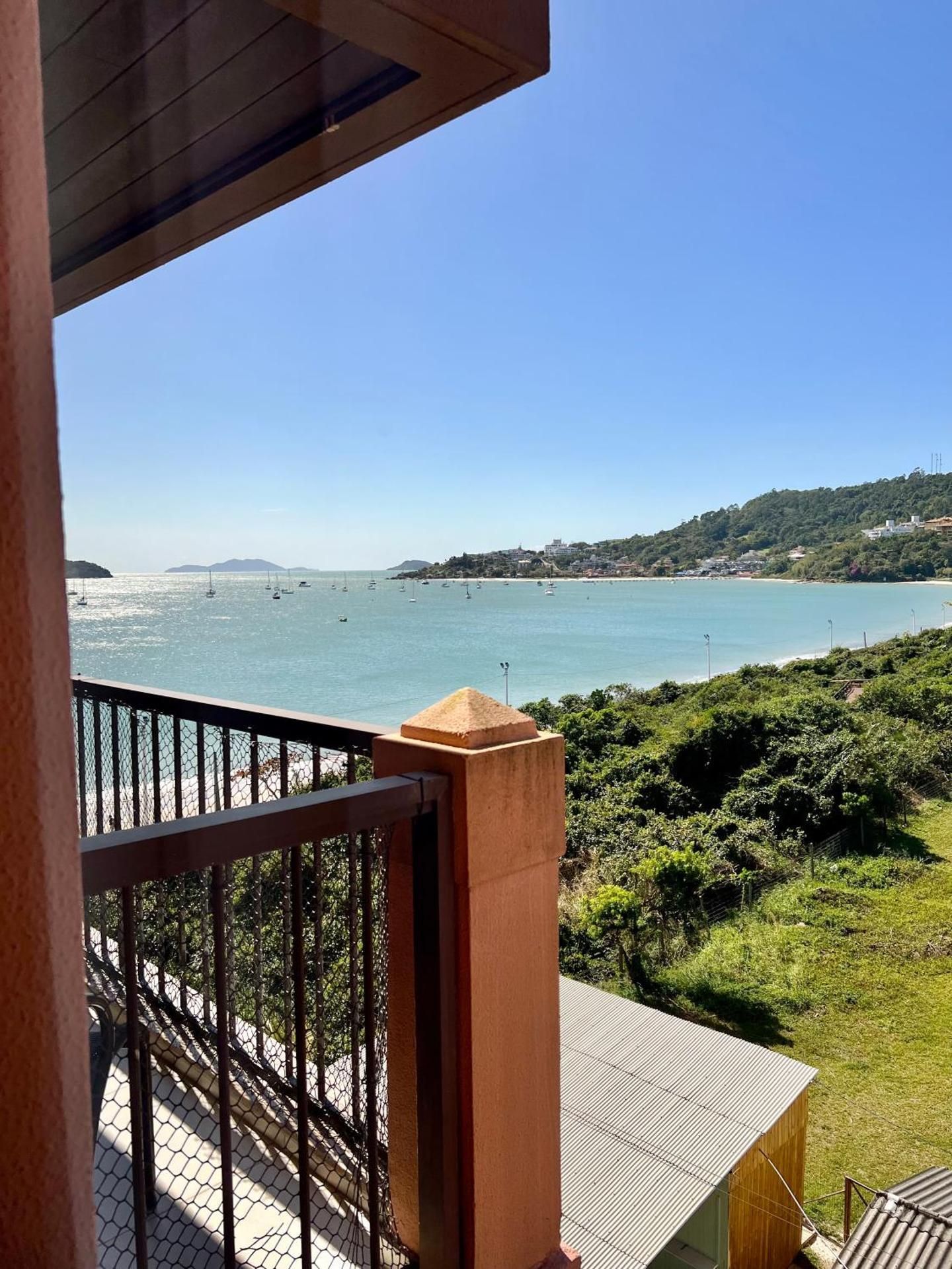 Deluxe Suite with Sea View